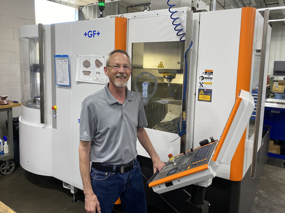 Advanced Machining & Tooling Buys New 5-Axis Machine & 3-Axis Mill (April 19, 2021)